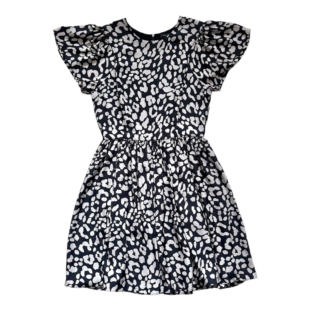 Talula Aritzia Grey & Black Animal Print Flutter Sleeve Dress Size 4 - Picture 2 of 15